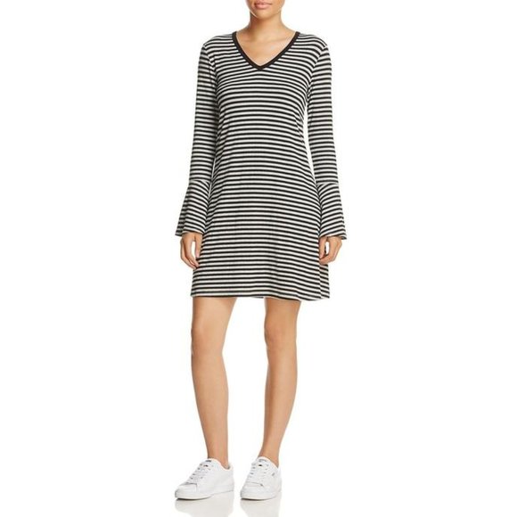 Robert Michaels Soft & Stretchy Striped V-Neck Bell-Sleeve Dress NWT - Picture 5 of 6